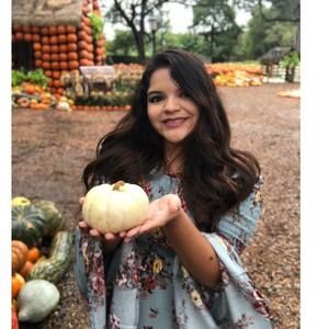 Meet your Posher, Mariana